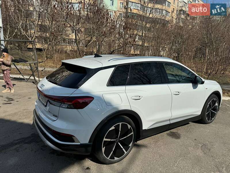 Внедорожник / Кроссовер Audi Q4 e-tron 2021 в Полтаве