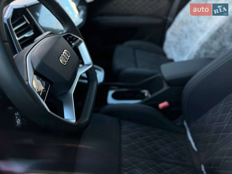 Внедорожник / Кроссовер Audi Q4 e-tron 2023 в Житомире