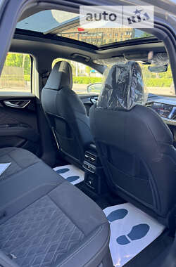 Позашляховик / Кросовер Audi Q4 e-tron 2023 в Чернівцях