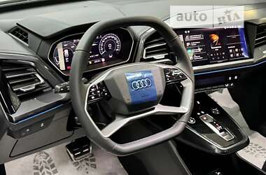 Позашляховик / Кросовер Audi Q4 e-tron 2024 в Києві