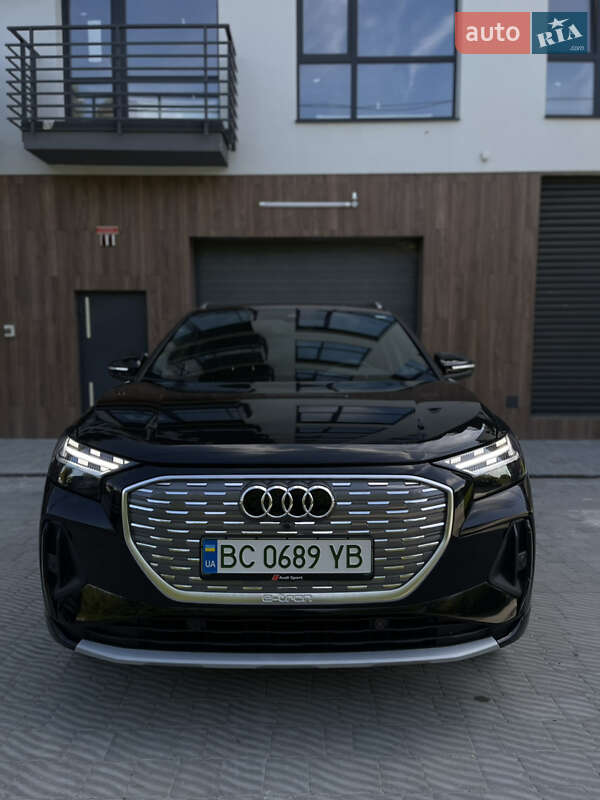 Внедорожник / Кроссовер Audi Q4 e-tron 2023 в Львове