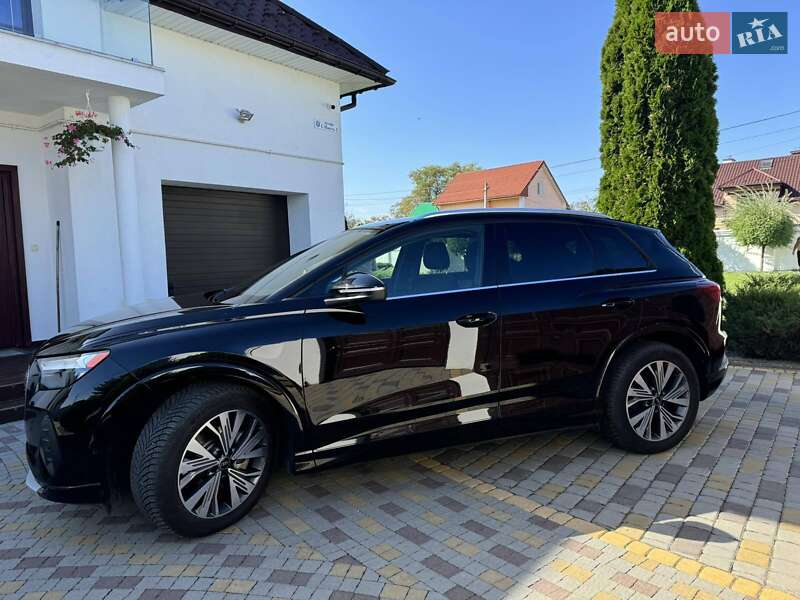 Внедорожник / Кроссовер Audi Q4 e-tron 2022 в Трускавце