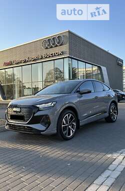 Внедорожник / Кроссовер Audi Q4 e-tron 2022 в Киеве