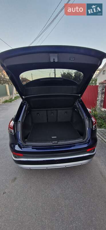 Внедорожник / Кроссовер Audi Q4 e-tron 2023 в Виннице