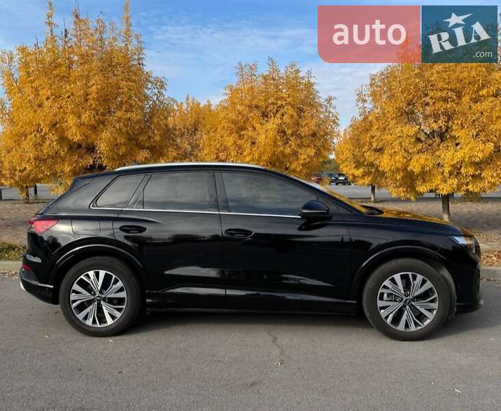 Внедорожник / Кроссовер Audi Q4 e-tron 2022 в Запорожье