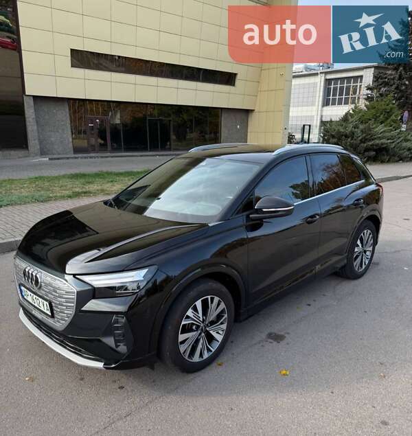 Внедорожник / Кроссовер Audi Q4 e-tron 2022 в Запорожье