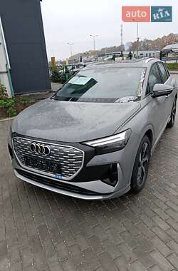 Позашляховик / Кросовер Audi Q4 e-tron 2024 в Хмельницькому