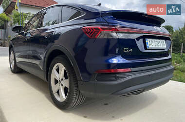 Внедорожник / Кроссовер Audi Q4 e-tron 2022 в 