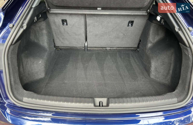 Внедорожник / Кроссовер Audi Q4 e-tron 2022 в Ужгороде фото 16 Внедорожник / Кроссовер Audi Q4 e-tron 2022 в Ужгороде