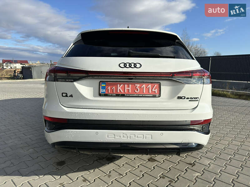 Позашляховик / Кросовер Audi Q4 e-tron 2025 в Івано-Франківську