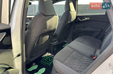 Внедорожник / Кроссовер Audi Q4 e-tron 2025 в 