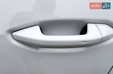 Внедорожник / Кроссовер Audi Q4 e-tron 2023 в 