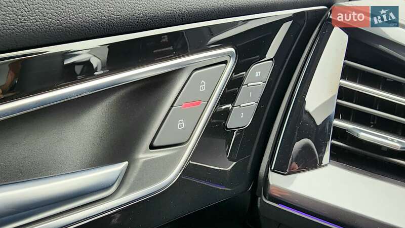 Внедорожник / Кроссовер Audi Q4 e-tron 2023 в Ивано-Франковске