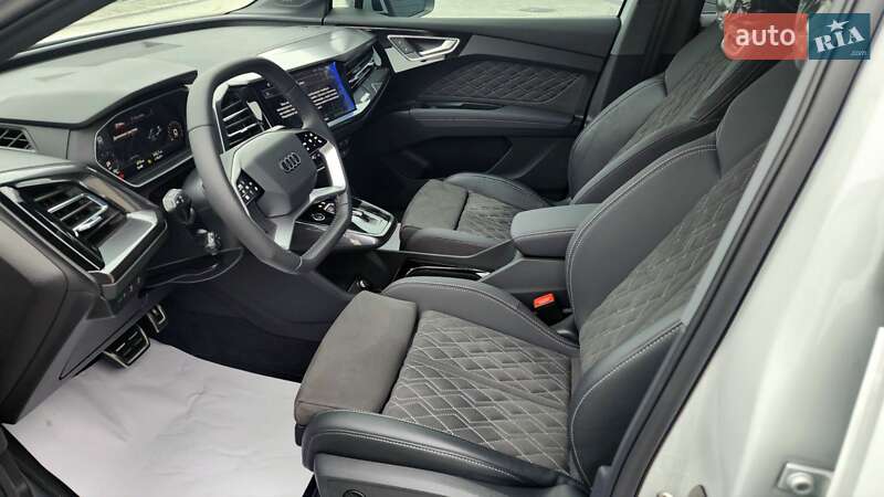 Позашляховик / Кросовер Audi Q4 e-tron 2023 в Івано-Франківську
