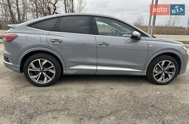 Внедорожник / Кроссовер Audi Q4 e-tron 2022 в Киеве фото 24 Внедорожник / Кроссовер Audi Q4 e-tron 2022 в Киеве