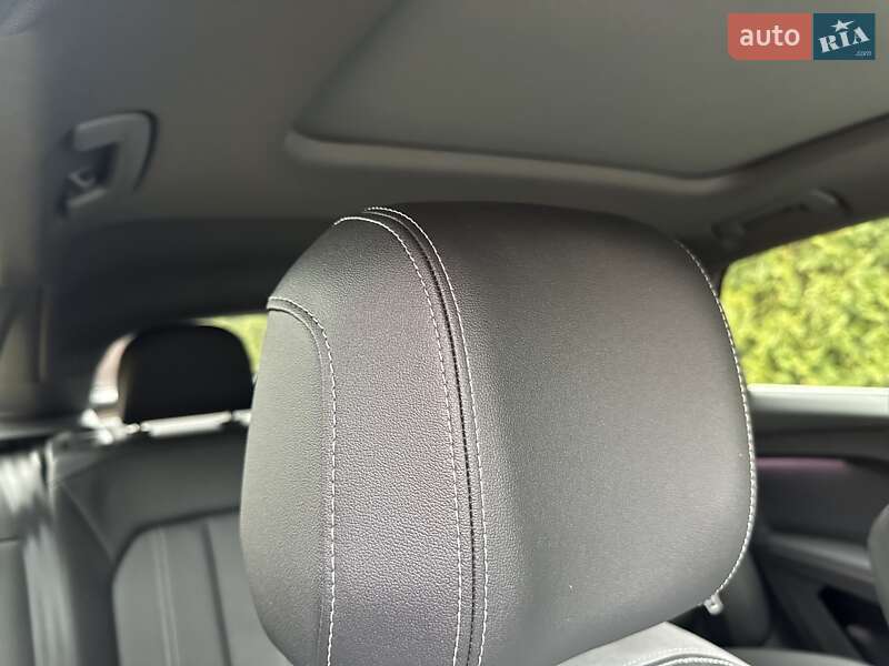 Позашляховик / Кросовер Audi Q4 e-tron 2022 в Києві