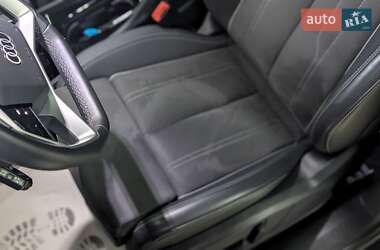 Внедорожник / Кроссовер Audi Q4 e-tron 2023 в 