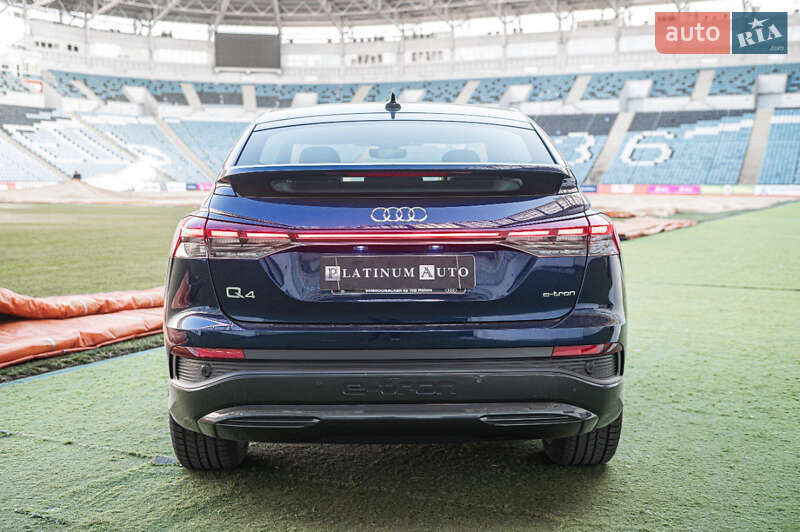 Внедорожник / Кроссовер Audi Q4 e-tron 2021 в Одессе