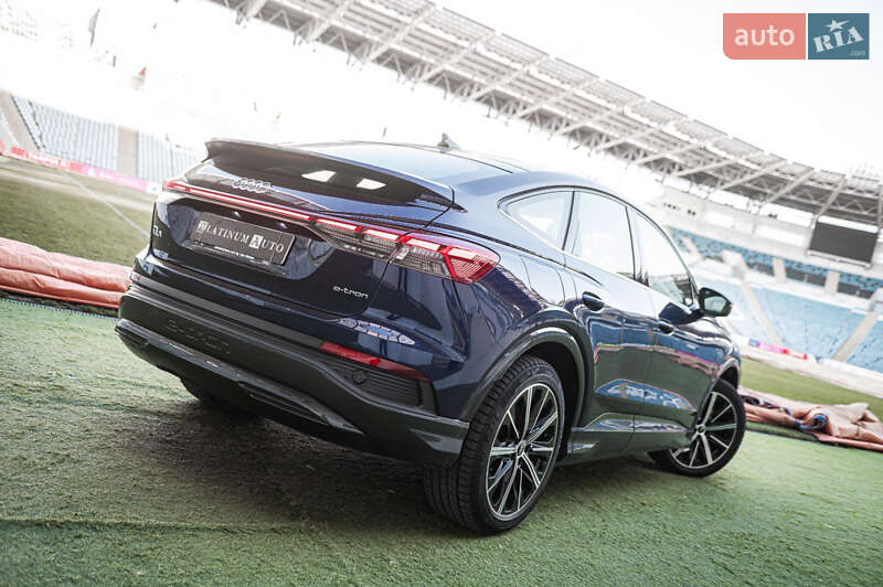 Внедорожник / Кроссовер Audi Q4 e-tron 2021 в Одессе