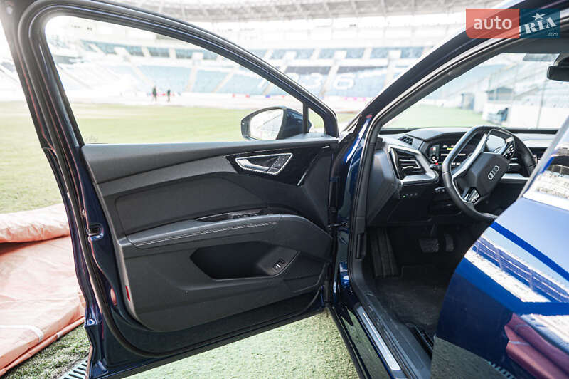 Внедорожник / Кроссовер Audi Q4 e-tron 2021 в Одессе