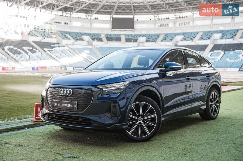 Внедорожник / Кроссовер Audi Q4 e-tron 2021 в 