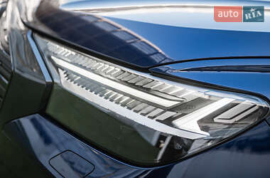 Внедорожник / Кроссовер Audi Q4 e-tron 2021 в 
