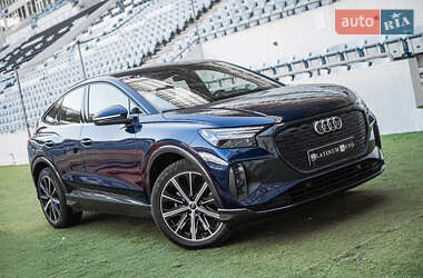 Внедорожник / Кроссовер Audi Q4 e-tron 2021 в 