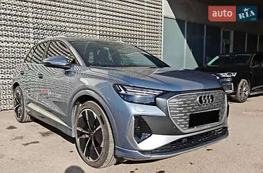 Позашляховик / Кросовер Audi Q4 e-tron 2023 в Києві