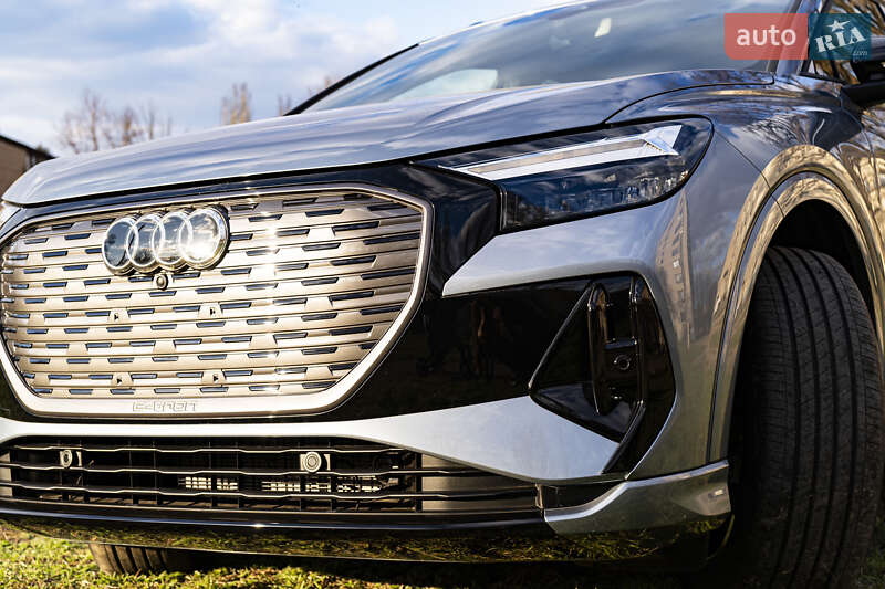 Внедорожник / Кроссовер Audi Q4 e-tron 2023 в Кривом Роге