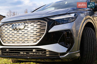 Внедорожник / Кроссовер Audi Q4 e-tron 2023 в 