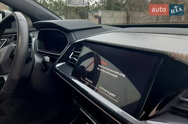 Внедорожник / Кроссовер Audi Q4 e-tron 2023 в 