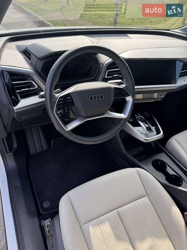 Внедорожник / Кроссовер Audi Q4 e-tron 2023 в Днепре