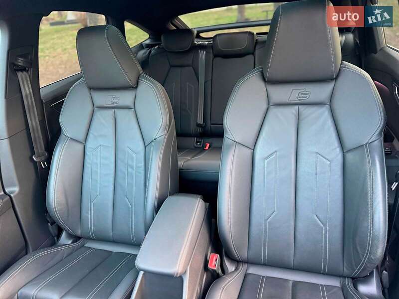 Внедорожник / Кроссовер Audi Q4 e-tron 2022 в Киеве