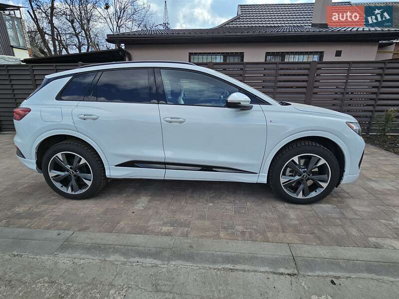 Позашляховик / Кросовер Audi Q4 e-tron 2023 в Харкові