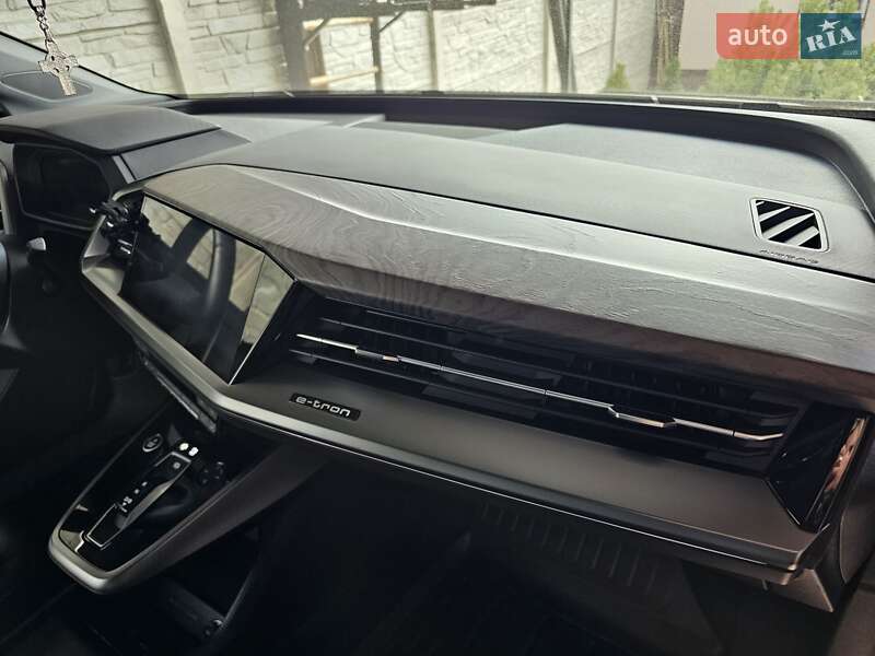 Позашляховик / Кросовер Audi Q4 e-tron 2023 в Харкові