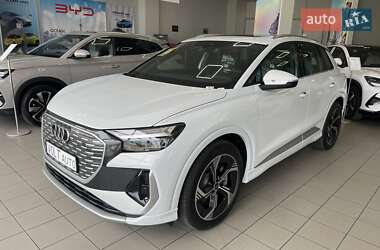 Внедорожник / Кроссовер Audi Q4 e-tron 2025 в 