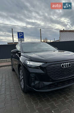 Внедорожник / Кроссовер Audi Q4 e-tron 2021 в 