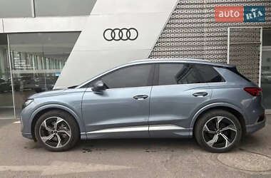 Внедорожник / Кроссовер Audi Q4 e-tron 2023 в 