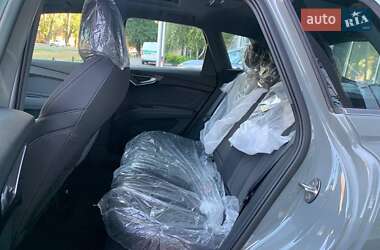 Внедорожник / Кроссовер Audi Q4 e-tron 2025 в 