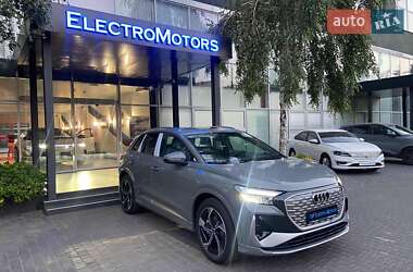 Audi Q4 e-tron 2025 Audi Q4 e-tron 2025