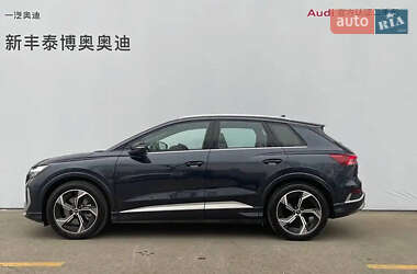 Внедорожник / Кроссовер Audi Q4 e-tron 2023 в 