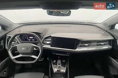 Внедорожник / Кроссовер Audi Q4 e-tron 2023 в 