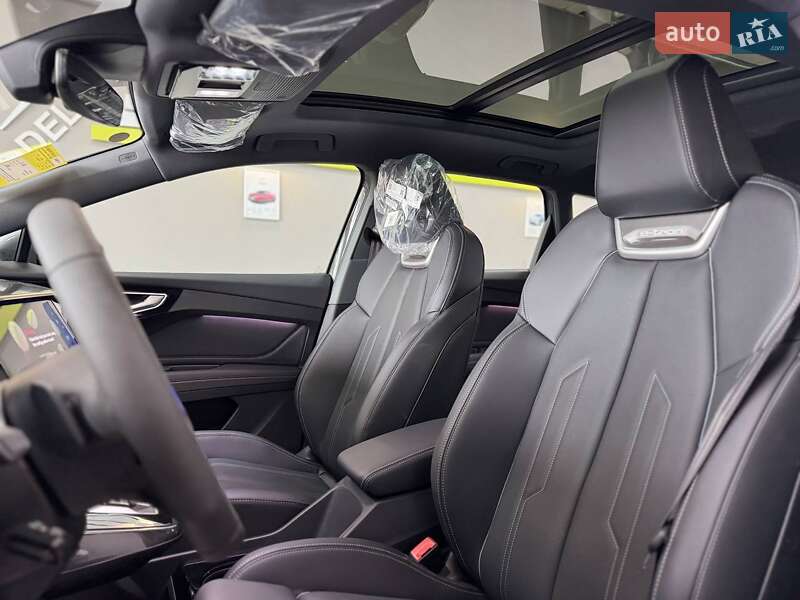 Внедорожник / Кроссовер Audi Q4 e-tron 2025 в Житомире