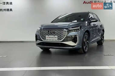 Внедорожник / Кроссовер Audi Q4 e-tron 2023 в 