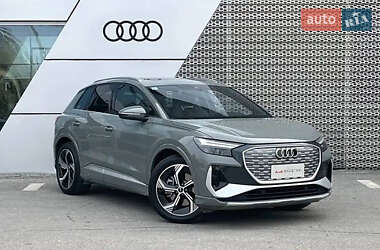 Позашляховик / Кросовер Audi Q4 e-tron 2023 в Львові