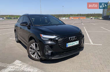 Внедорожник / Кроссовер Audi Q4 e-tron 2022 в 