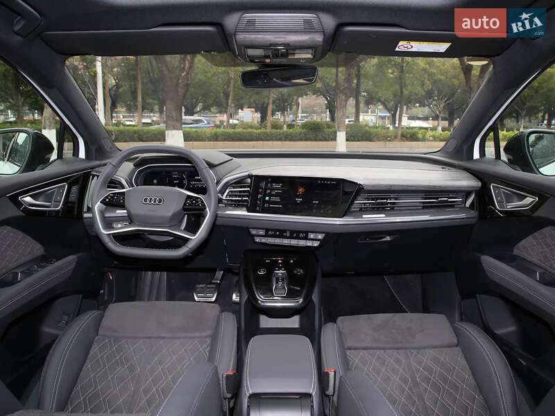 Внедорожник / Кроссовер Audi Q4 e-tron 2025 в Киеве