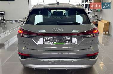 Позашляховик / Кросовер Audi Q4 e-tron 2025 в 
