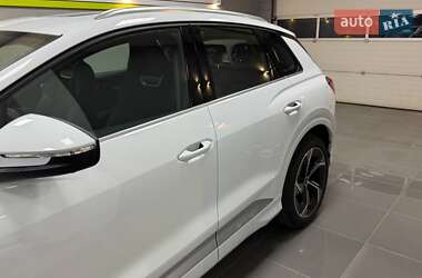 Внедорожник / Кроссовер Audi Q4 e-tron 2025 в 
