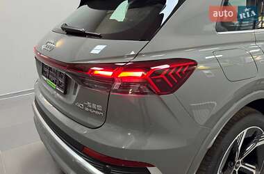 Внедорожник / Кроссовер Audi Q4 e-tron 2025 в 